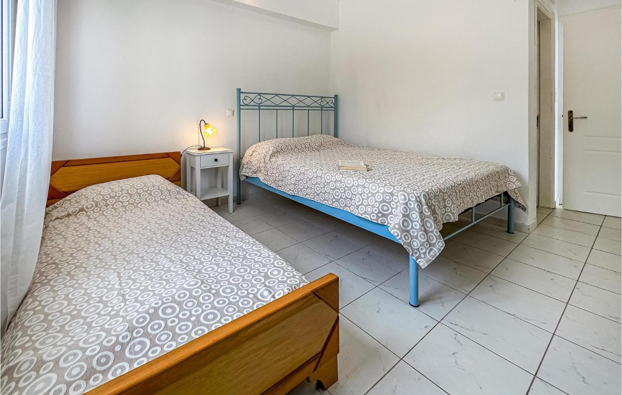 2 Bedroom Lovely Home In Каламата Екстериор снимка